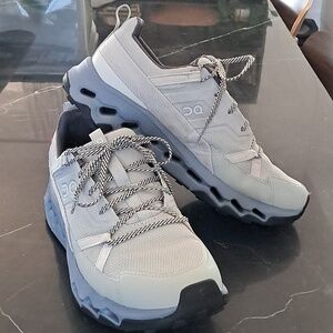 On Running Mens Light Gray Trail Sneakers